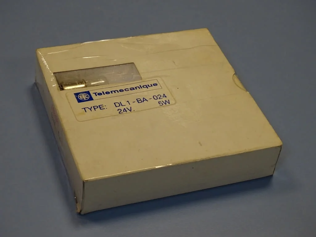 Крушки Telemecanique DL1-BA-024 push button bulb 24V 5W