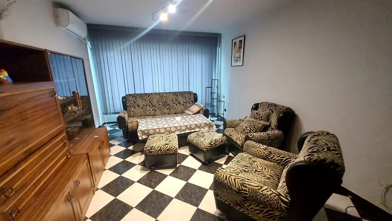 Тристаен апартамент в кв.Македонски, гр.Хасково