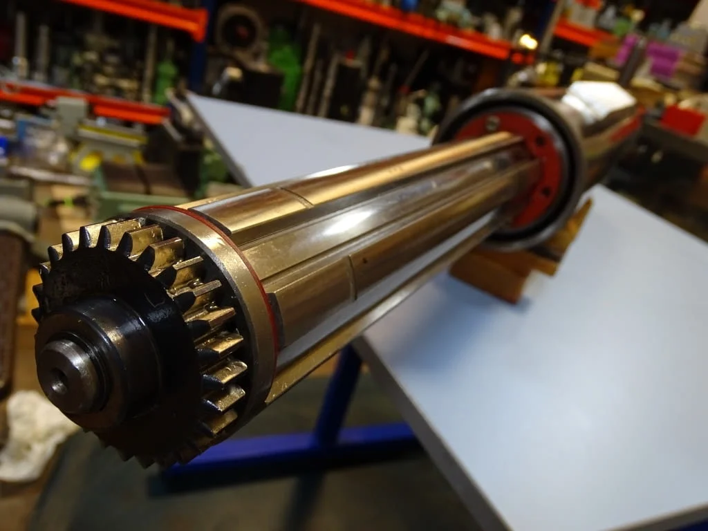 Вертикален шпиндел за фреза, радиал-бормашина OKUMA L-1070 vertical spindle — снимка 7
