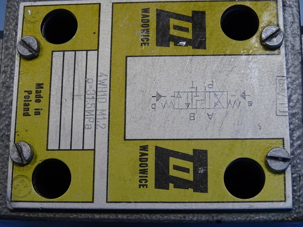 Хидравличен разпределител WADOWICE 4WH10 M1.2 directional valve 24VDC — снимка 6