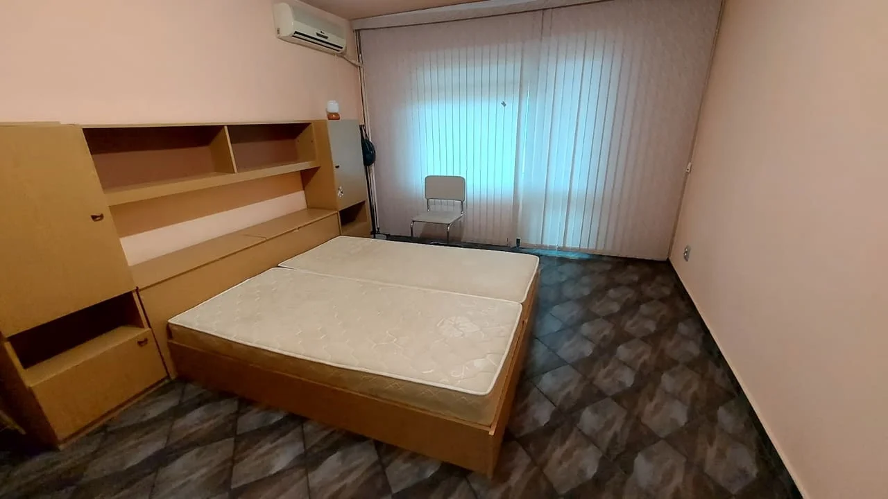 Тристаен апартамент в кв.Македонски, гр.Хасково — снимка 3