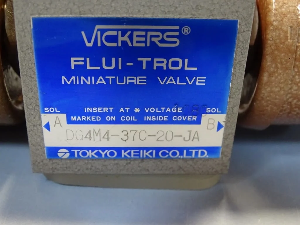 Хидравличен разпределител Vickers DG 4M4-37C-20-JA solenoid operated directional valve 100Vid — снимка 5