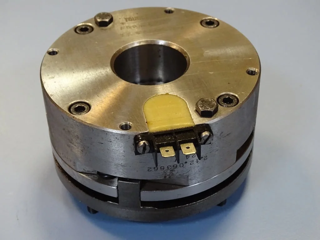 Електромагнитна спирачка TOURCO FERM 2T Electromagnetic Brake 24V 20Nm