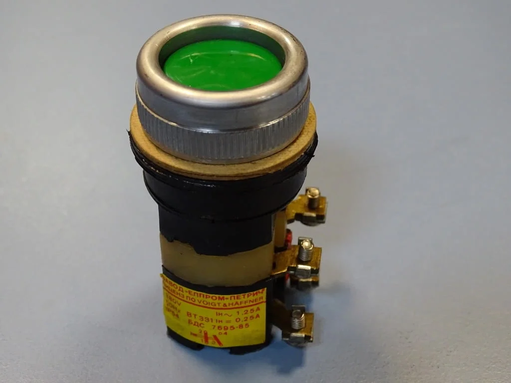 Бутон ВТ 331 ”Елпром Петрич” 380V 50Hz — снимка 5