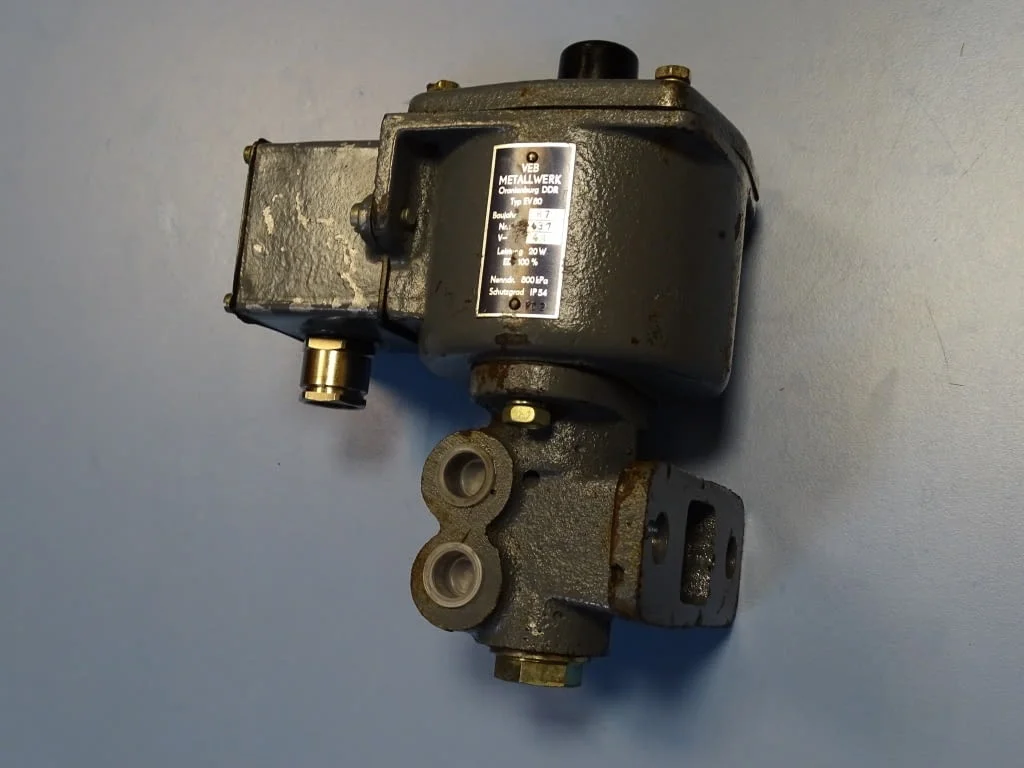 Пневматичен разпределител VEB Metallwerk EV 80 directional valve 48VDC — снимка 8