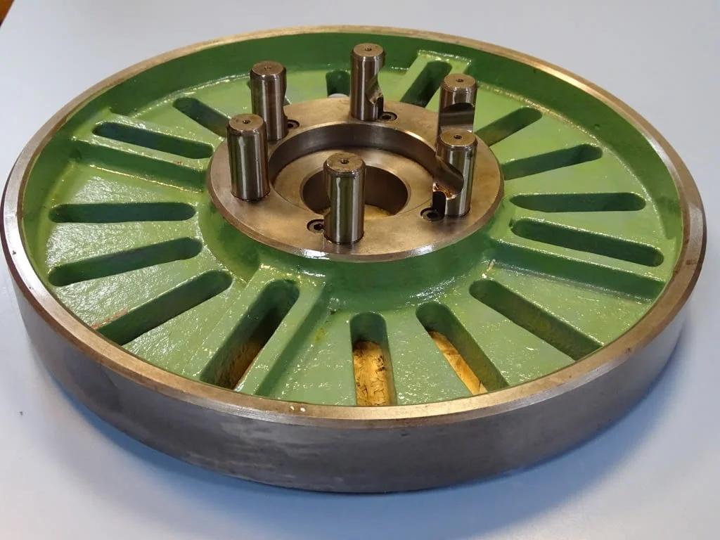 Планшайба за струг Ф 410mm "Record" DDR — снимка 3