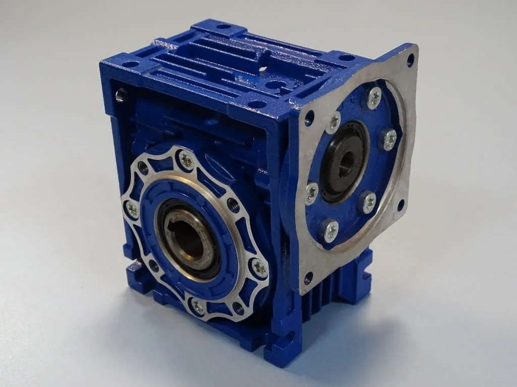 Червячен редуктор MOTOVARIO NHPV040 worm gear reducer i:30.00 — снимка 2