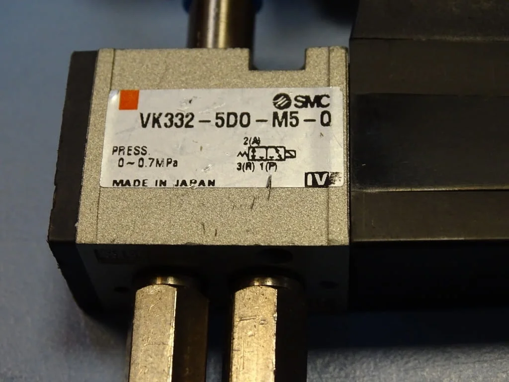 Пневматичен разпределител SMC VK 332-500-M5-0 solenoid valve 24VDC — снимка 2