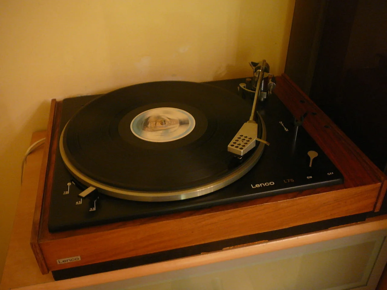 Lenco l75 — снимка 4