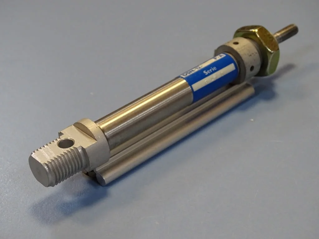 Пневматичен цилиндър Festo DSN-12-25P-A pneumatic cylinder — снимка 2