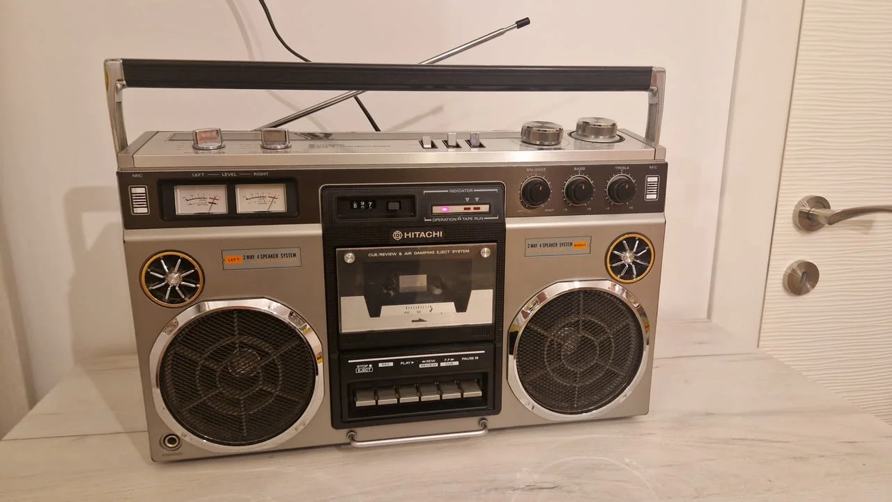 Hitachi trk-8155e