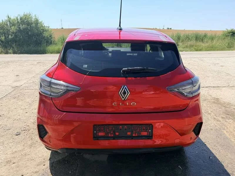 Renault Clio 5 1.0 TCe двигател H4D470, 91 кс., 6 ск., 22 000 км., 2025 г., euro 6E, Рено Клио 5 1.0 — снимка 8
