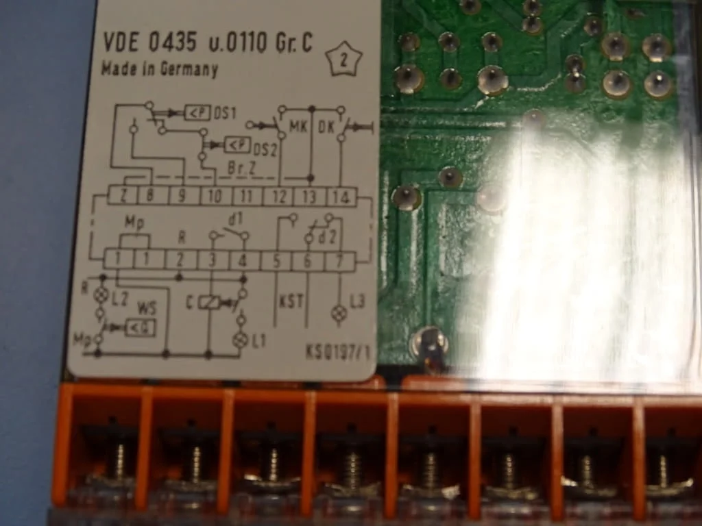 Реле време Willy Vogel IGZ 36 electronic lubrication timer 220V — снимка 3