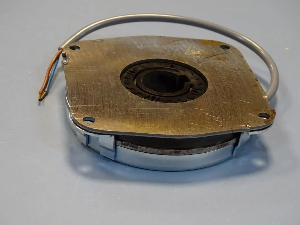 Електромагнитна спирачка Binder 76 131-12B00 Electromagnetic Brake 19V, 1.73A — снимка 4