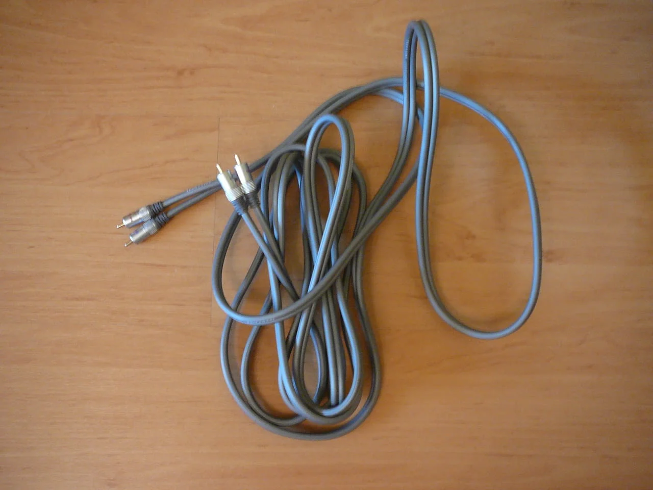 Hi-fi kabeli chinchovi 5 metra