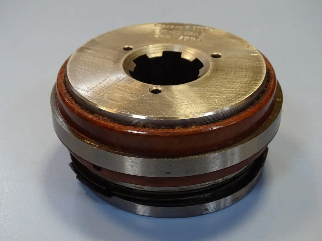 Електромагнитен съединител ЭМ-22УХЛ4(ЕМ-22УХЛ4) electromagnetic multi-plate clutch 24VDC — снимка 2