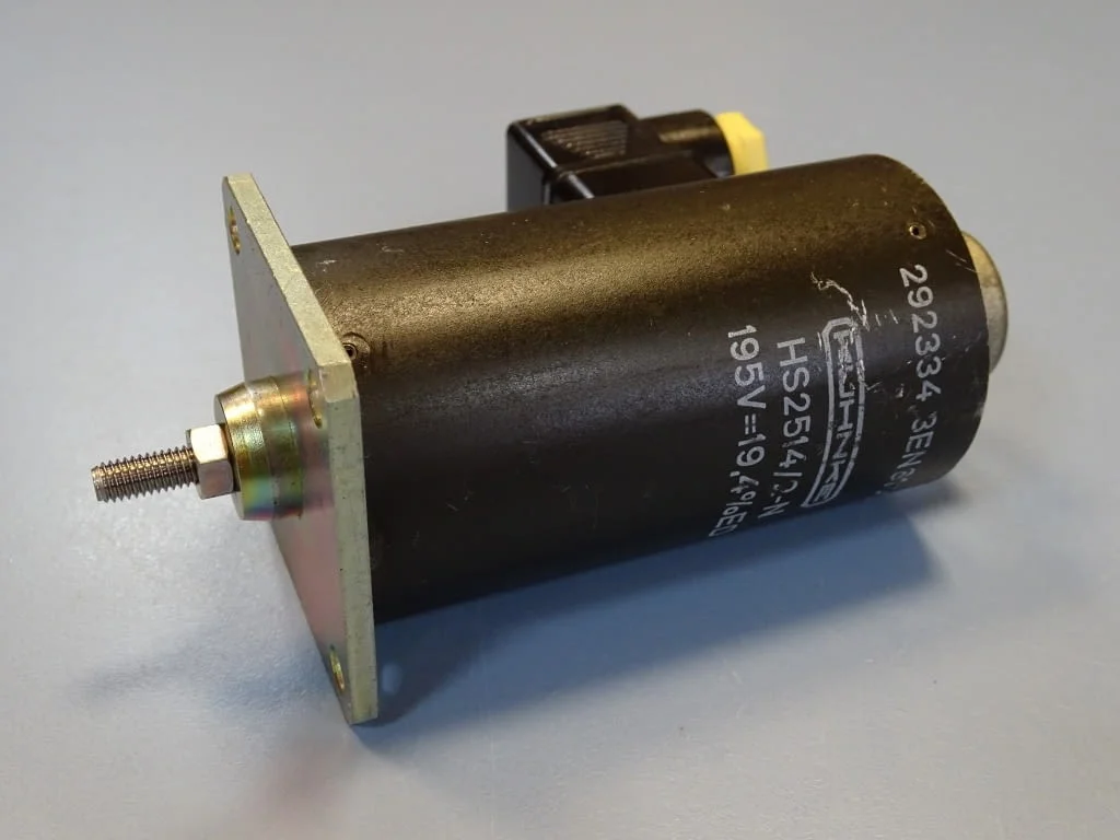 Ел. магнит KUHNKE HS2514/2-N electromagnet 195V — снимка 2