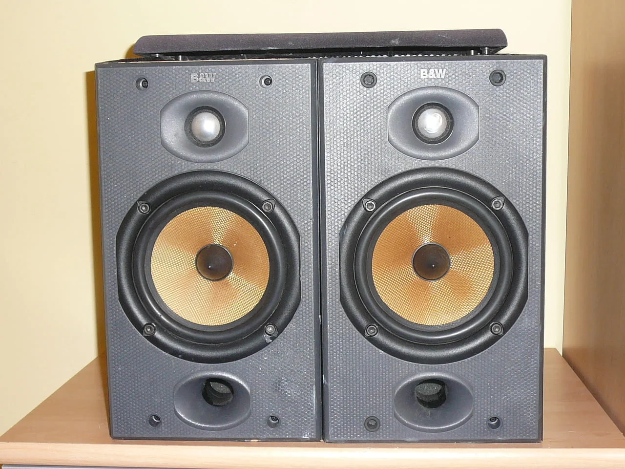 B&w dm 601 s2 — снимка 2