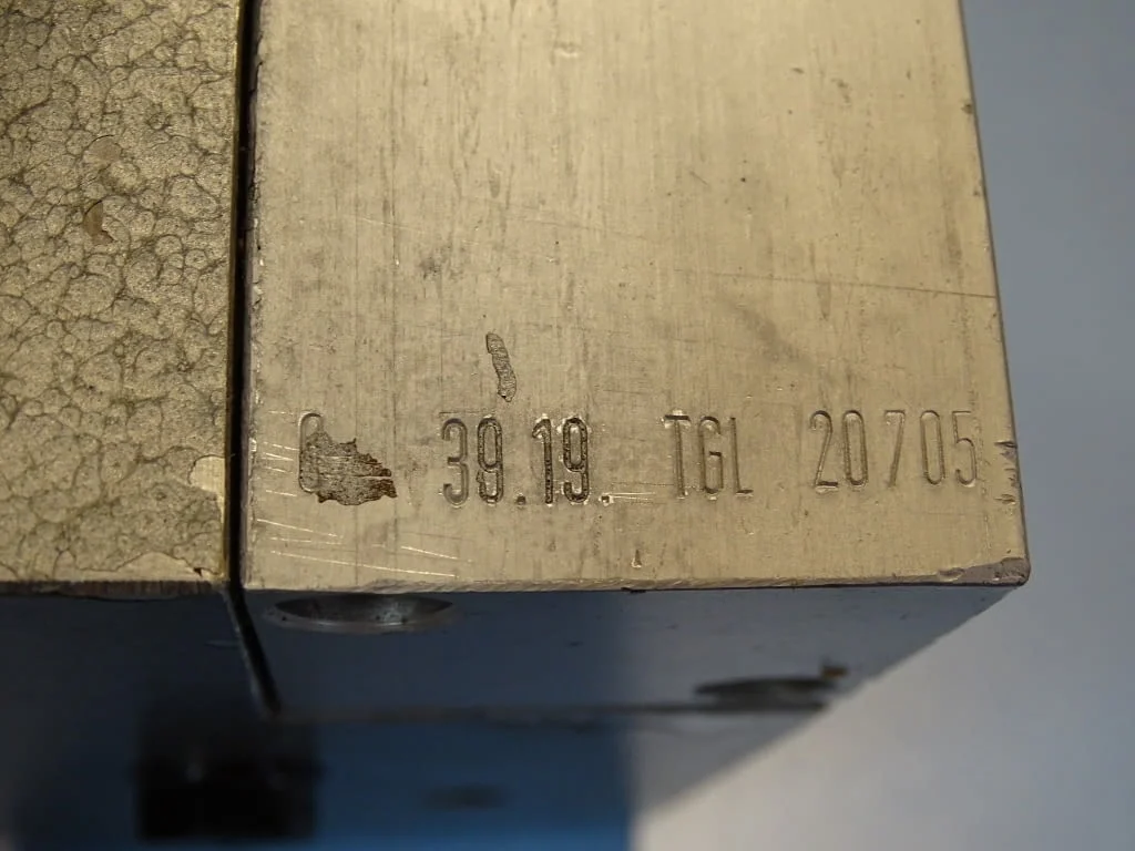Пневматичен блок wmw DDR StGK04/0400 Pneumatic Valve NW-6mm Orsta TGL20705 — снимка 7