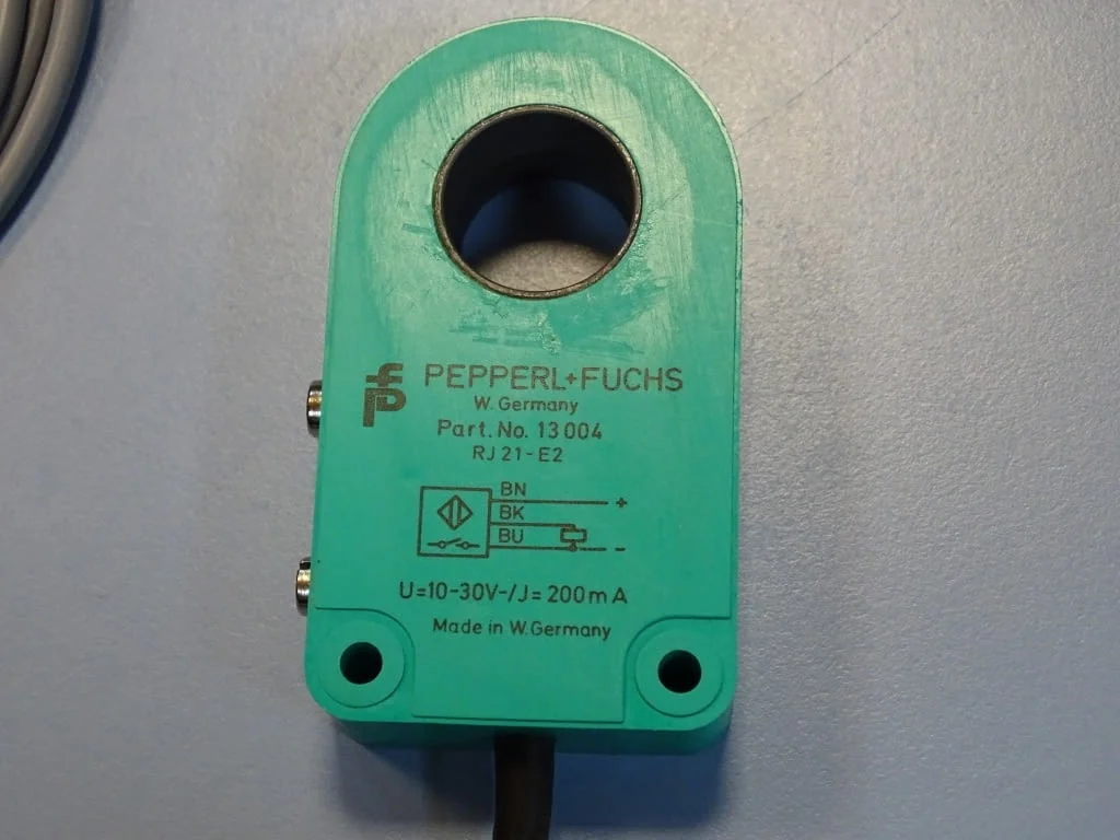 Индуктивен сензор PEPPERL+FUCSH RJ21-E2 inductive sensor — снимка 2