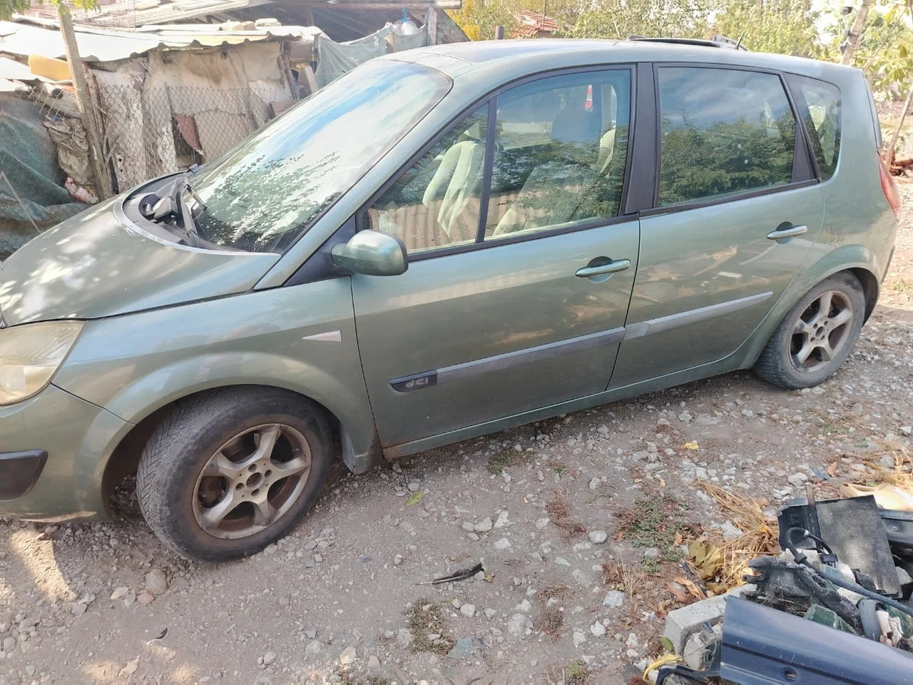 Продавам Рено Сценик 1.5 дци 2006 г — снимка 10