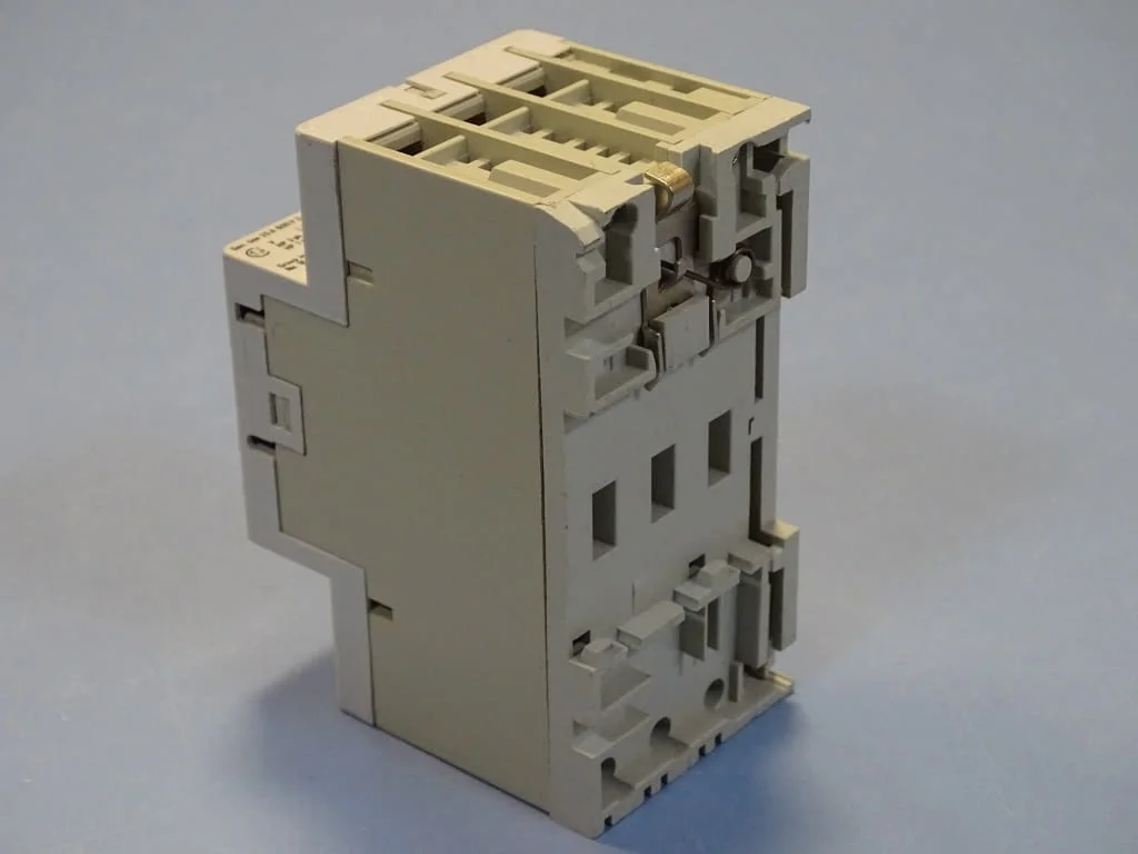 Моторна защита Sprecher+Schuh KTA 3-25 2.5/4A overload relay motor control — снимка 7