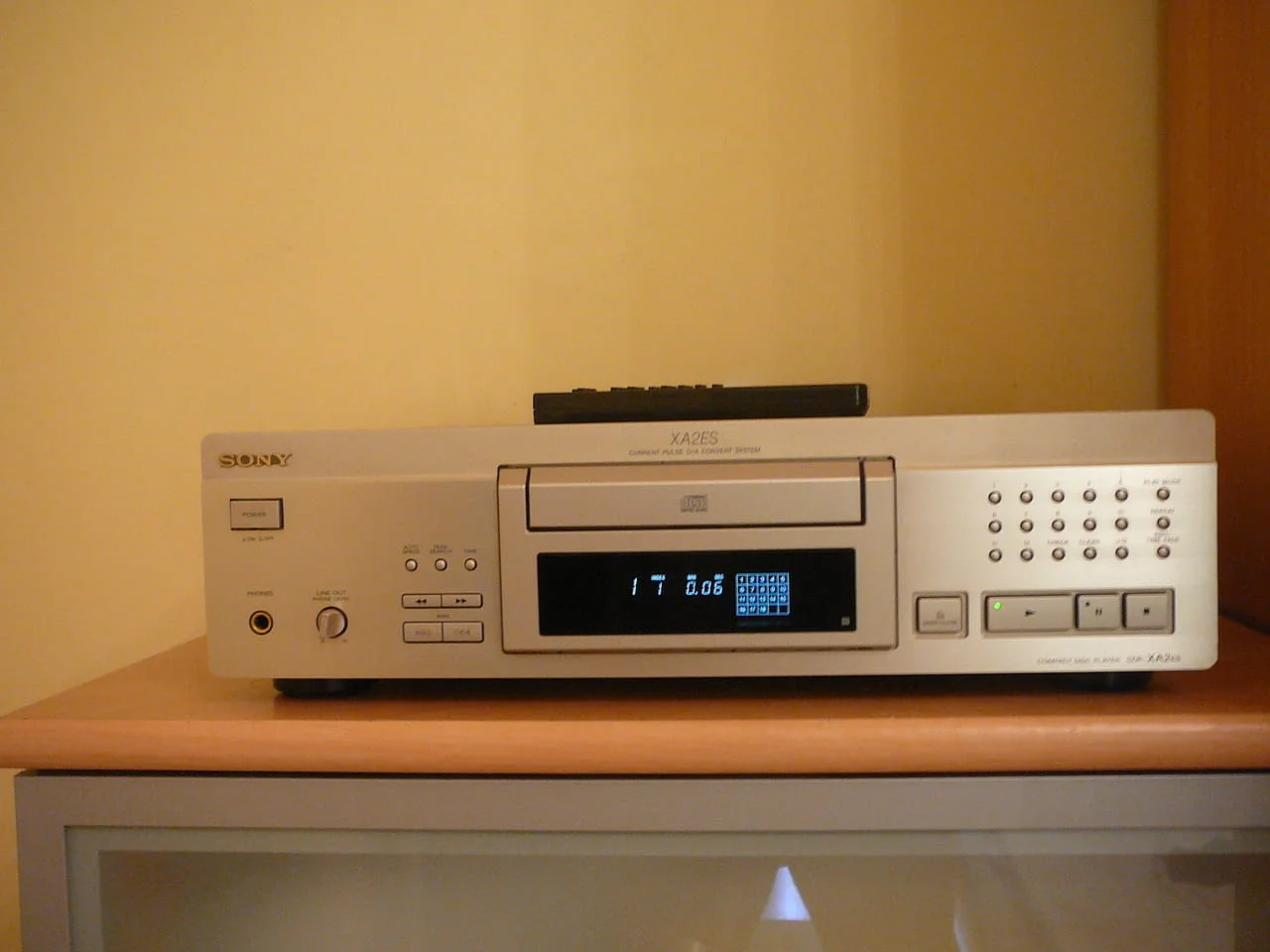 Sony cdp-xa2es
