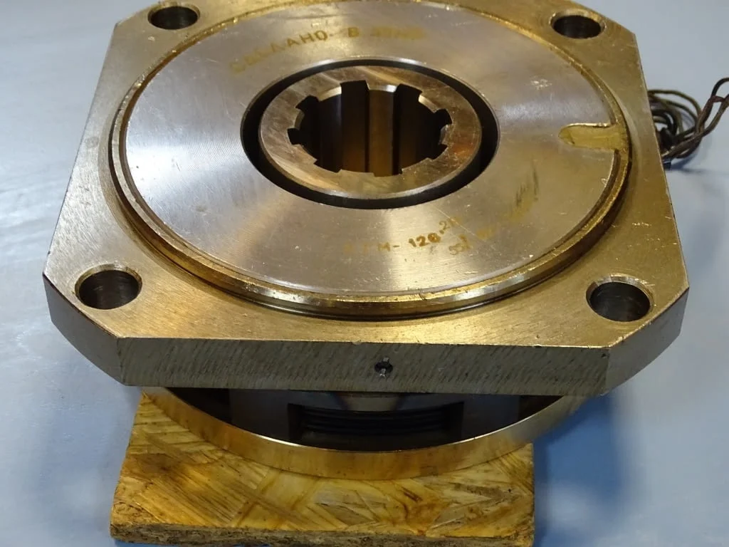 Съединител електромагнитен ETM-126 2H/2А electromagnetic multi-plate clutch 24VDC — снимка 2