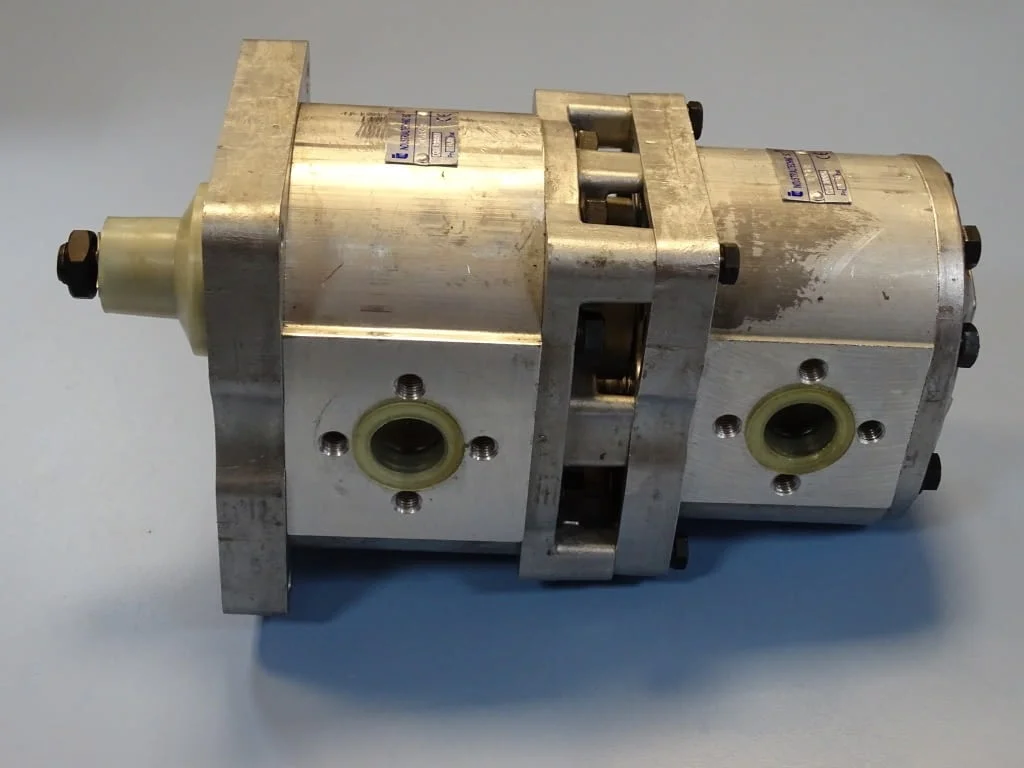 Хидравлична сдвоена помпа A120X/A72X "Industrialtechnic" 140/175Bar — снимка 4