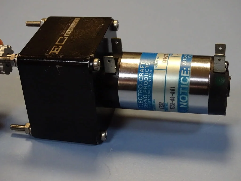 Мотор редуктор Electro-Craft E352 Gear Motor P/N EC — снимка 7