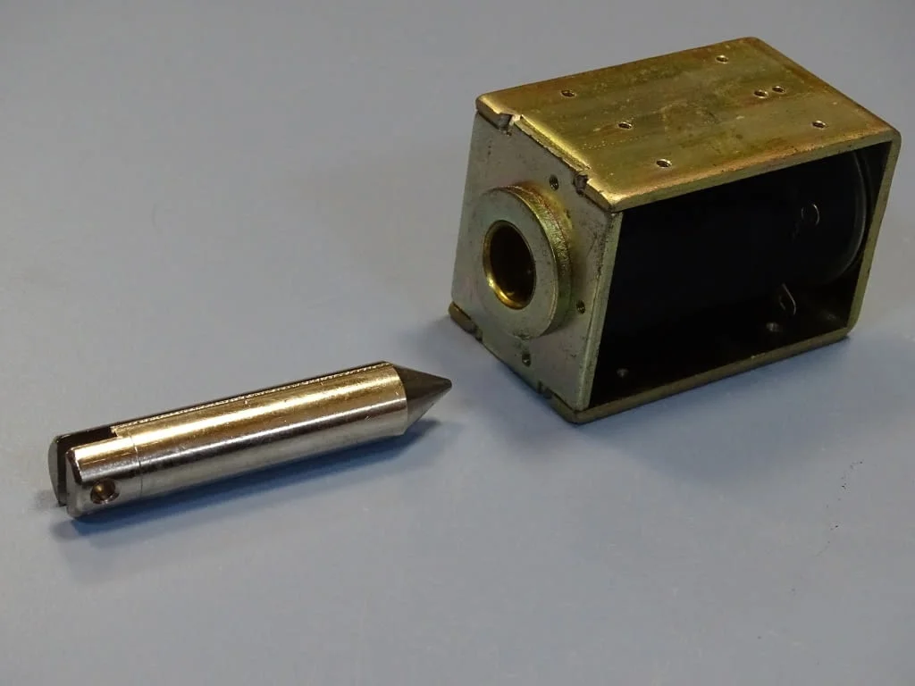 Ел. магнит Linear solenoid KGS 76G 24VDC — снимка 3