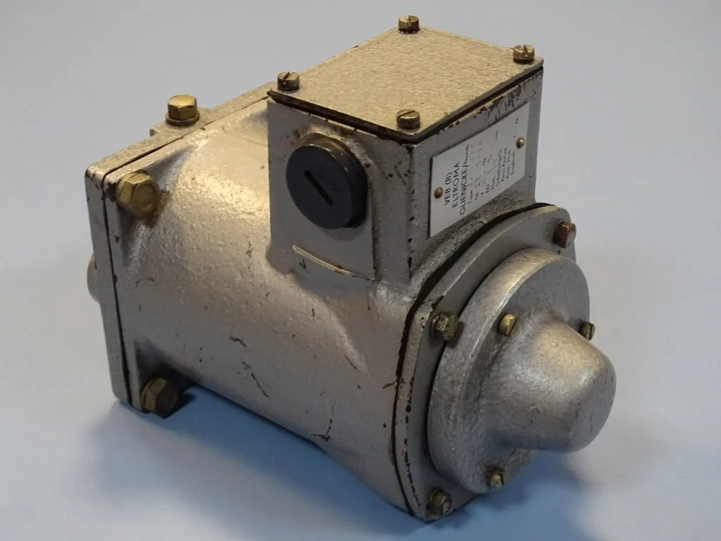 Ел. магнит VEB(B)ELTROMA GANM/S solenoid 100VAC 50Hz — снимка 3