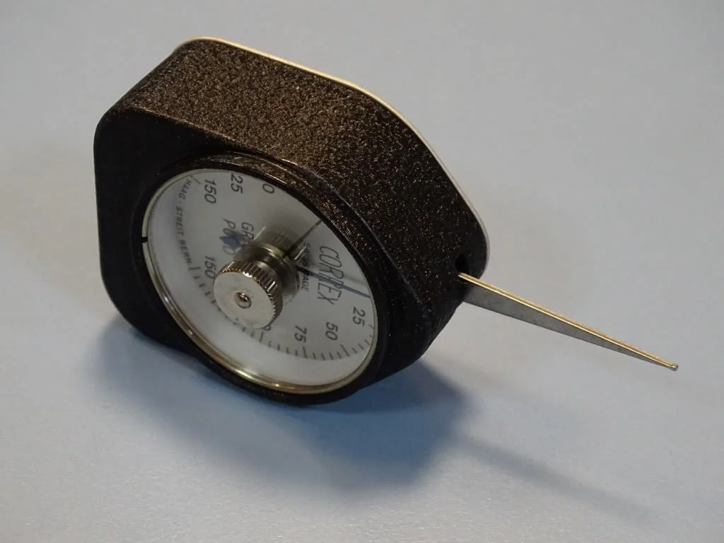 Грамометър CORREX HAAG-STREIT Bern tension gauge Gramm Pond 0-150/150-0 — снимка 3