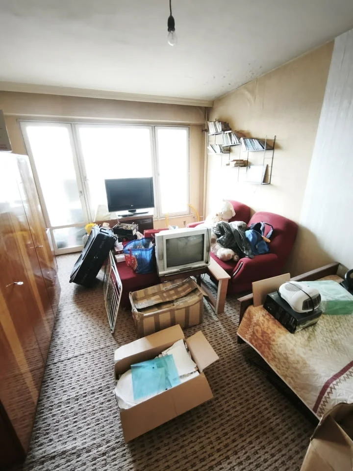 Продавам тристаен апартамент в гр. Перник кв. Изток — снимка 6