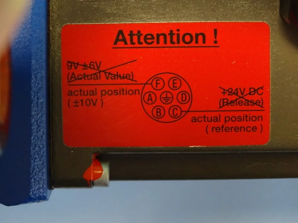 Хидравличен разпределител Rexroth 4WRKE 16 E200L-32/6EG24ETK31/A1D3M Control Valve — снимка 4
