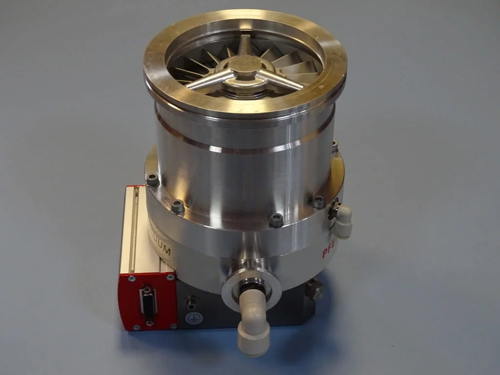 Вакуум помпа PFEIFFER VACUUM TMH 262 P Turbomolecular Pump 210L/S — снимка 3