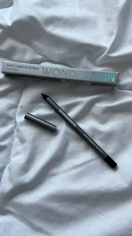 Wonderskin 1440 Longwear черен водоустойчив молив за очи (Liquorice) — снимка 8