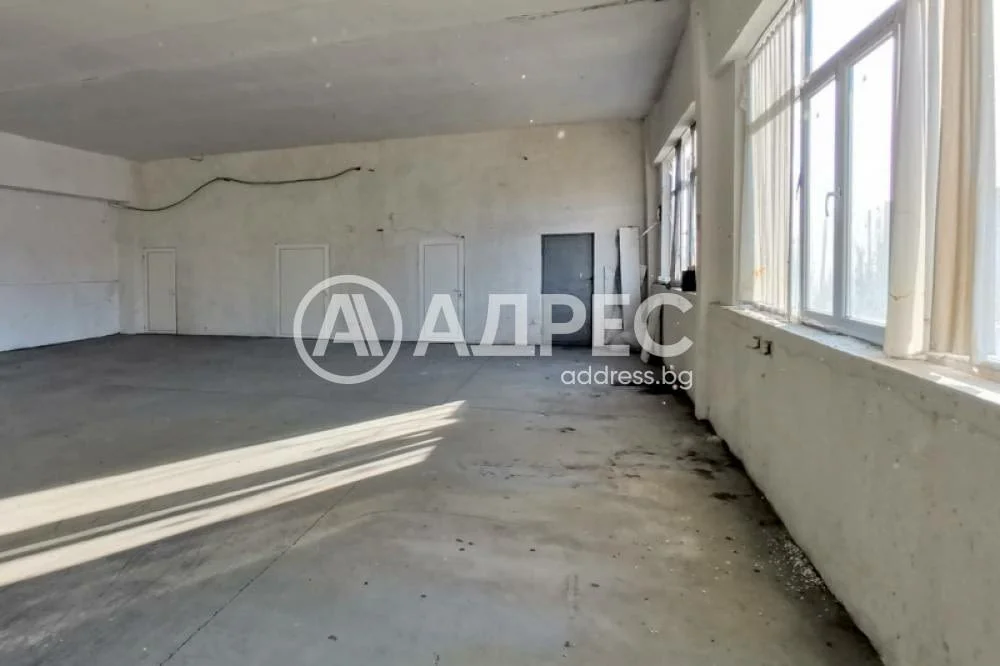 Производствен цех под наем до Техномаркет и Околовръстно шосе - град Сандански — снимка 5