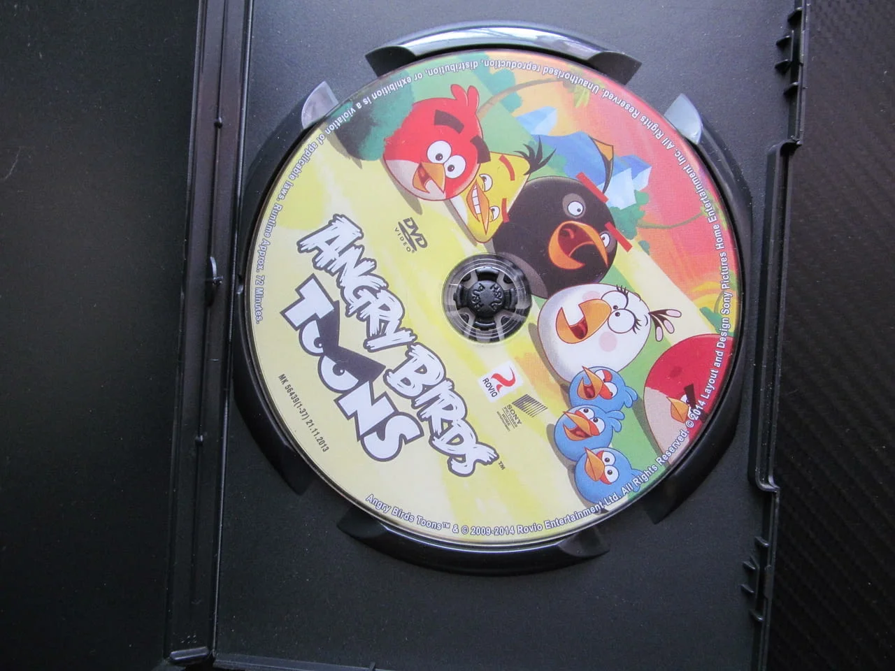 Angry Birds филм Ядосаните пилета гневни от популярната игра забавно екшън прасета оцеляване яйца го — снимка 2