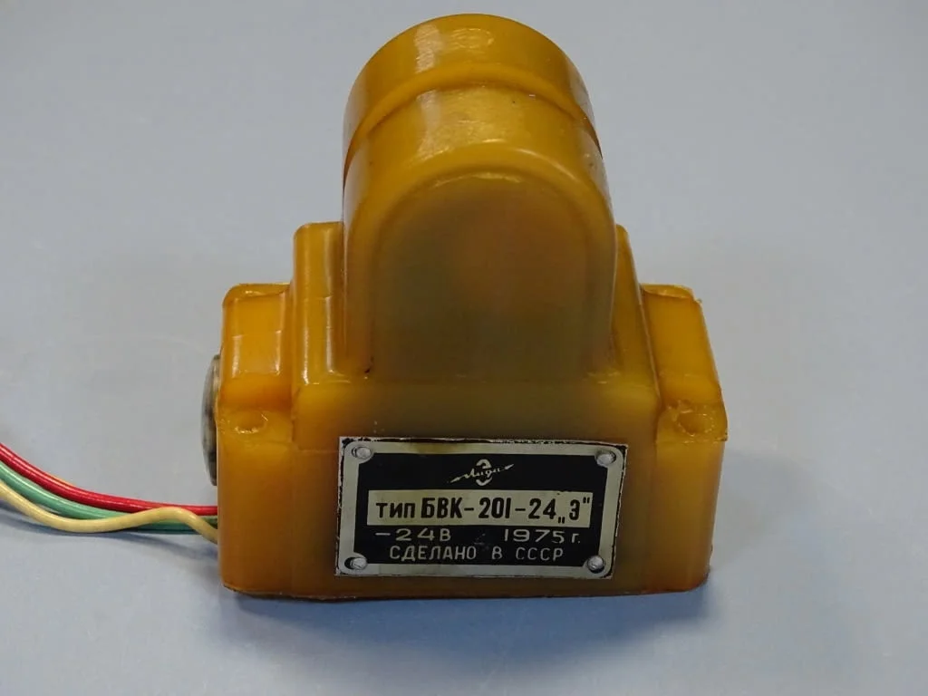 Безконтактен датчик БВК-201-24”Э”proximity sensor 24VDC — снимка 2
