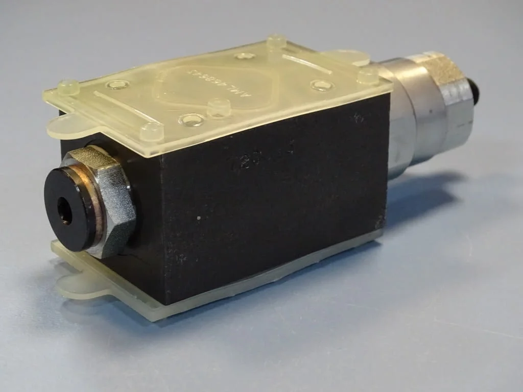 Хидравличен редуцил вентил Bosch 0811150 pressure reducing valve 70 bar — снимка 4