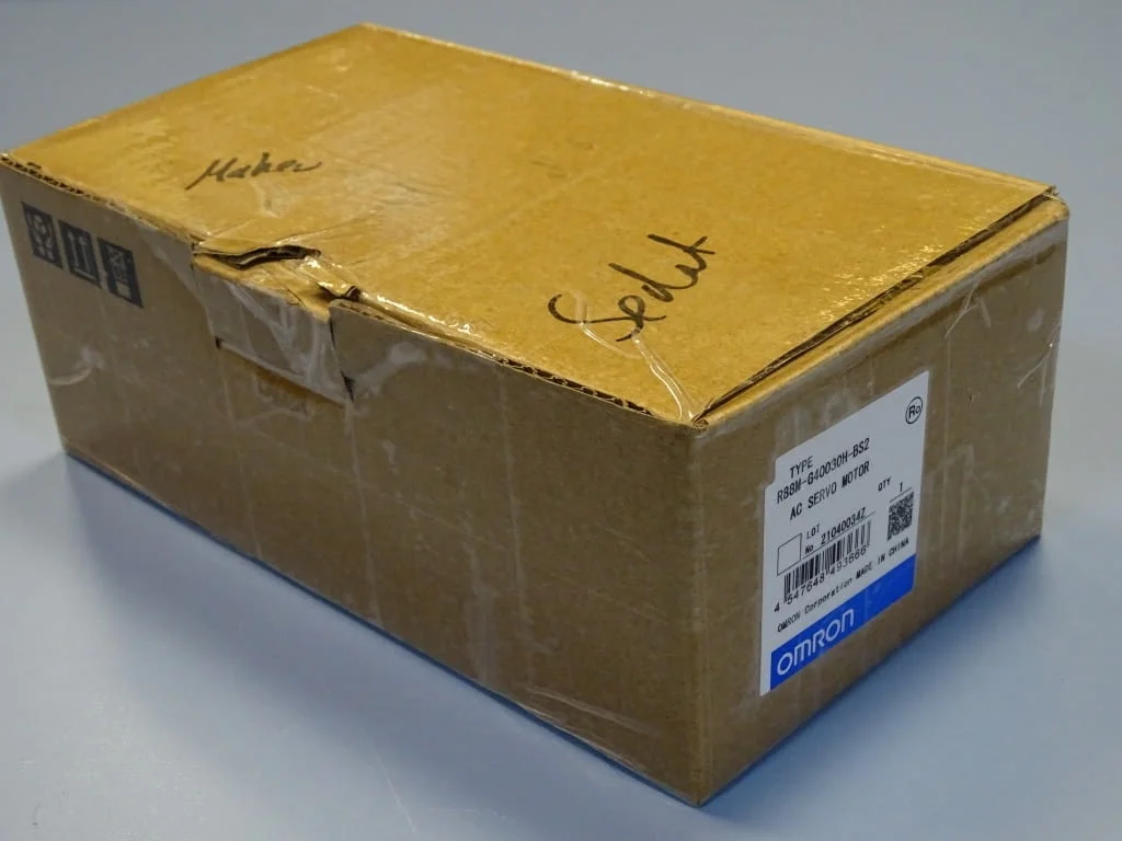 Серво мотор Omron R88M-G40030H-BS2 AC servo motor 1.3Nm 106V — снимка 7