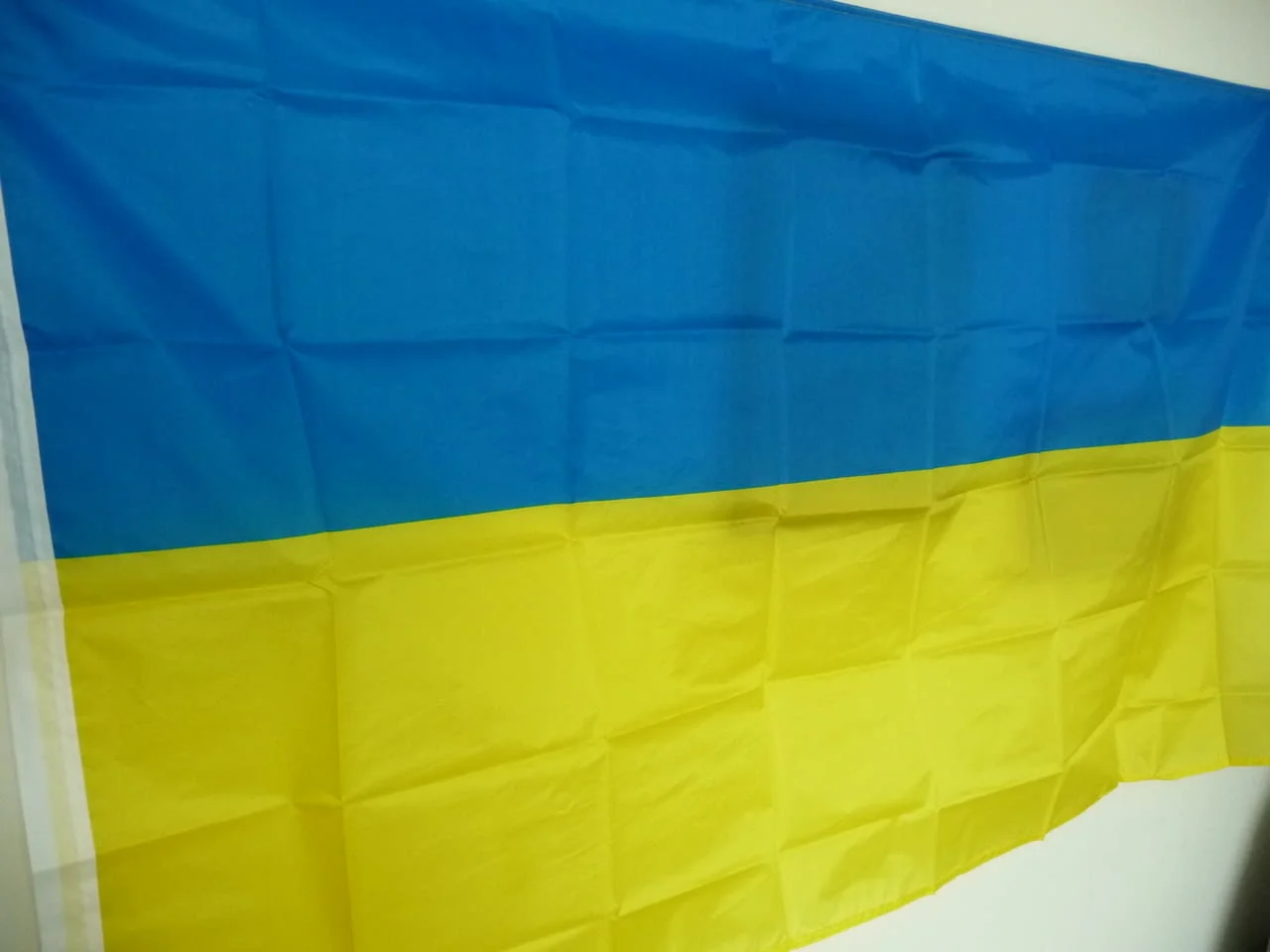 Ново Знаме на Украйна Киев украинци украинки Одеса войната оцеляване Чернобил Донбас Крим Херсон — снимка 2