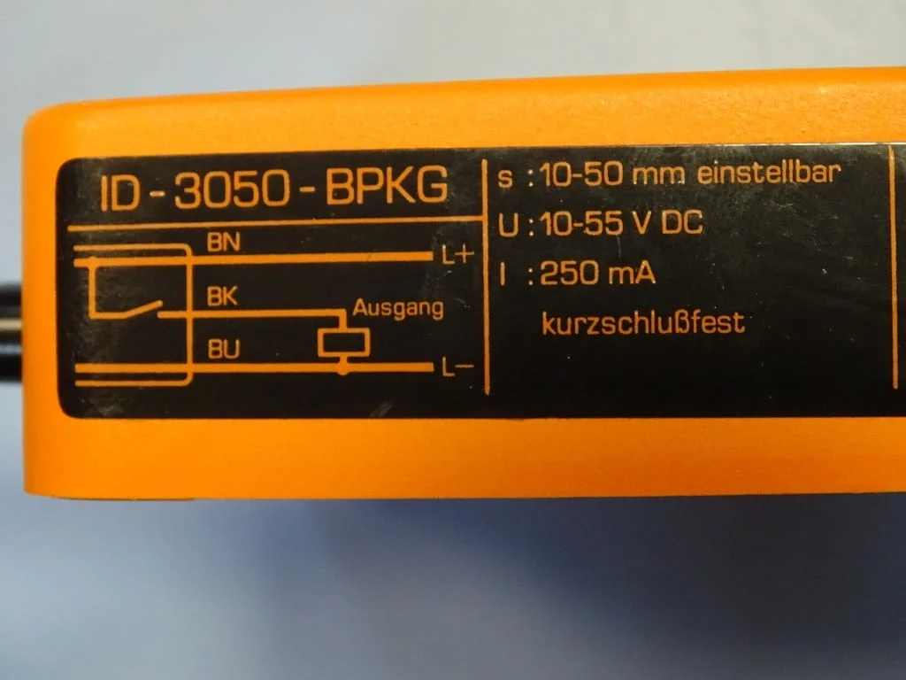 Индуктивен сензор EFECTOR ID-3050-BPKG inductive sensor 250mA — снимка 4