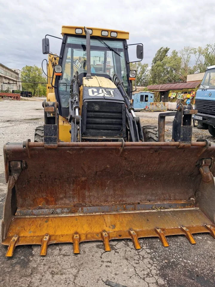 Услуга с комбиниран багер Cat 432 D в град Пловдив и региона — снимка 2