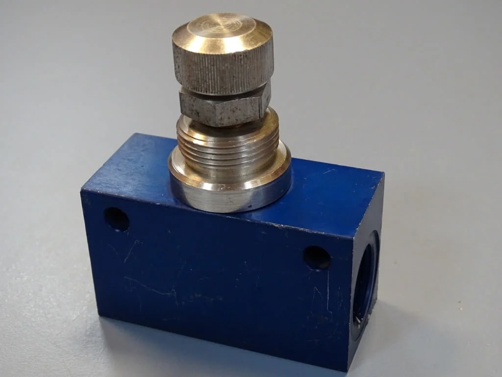 Пневматичен регулатор на дебит Festo G1/2 Two-Way Flow Control Valve — снимка 5