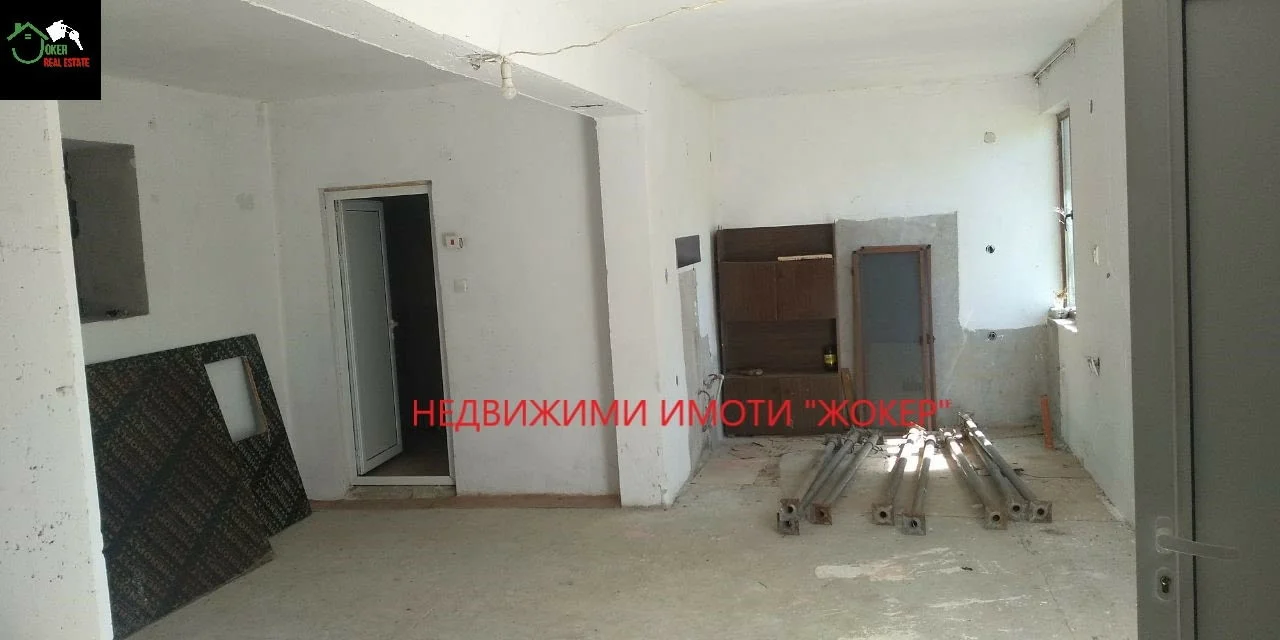 Къща с двор в село Балван — снимка 3