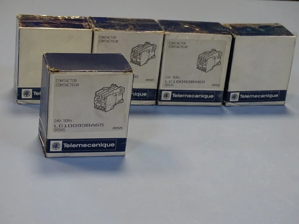 Контактор Telemecanique LC1D093BA65 contactor 25A 24V/50Hz — снимка 9
