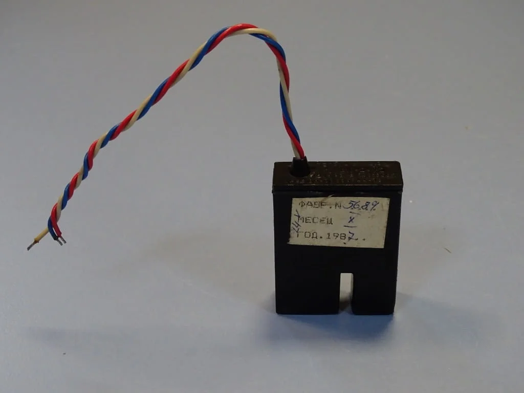 Индуктивен датчик за преси тип ДИ-2-12 24VDC PNP, NO, 5mm — снимка 4