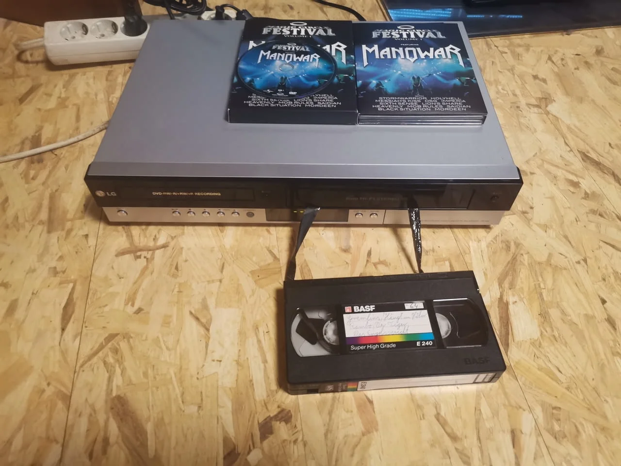 LG RC185 DVD & VHS Videorecorder Kombi — снимка 4